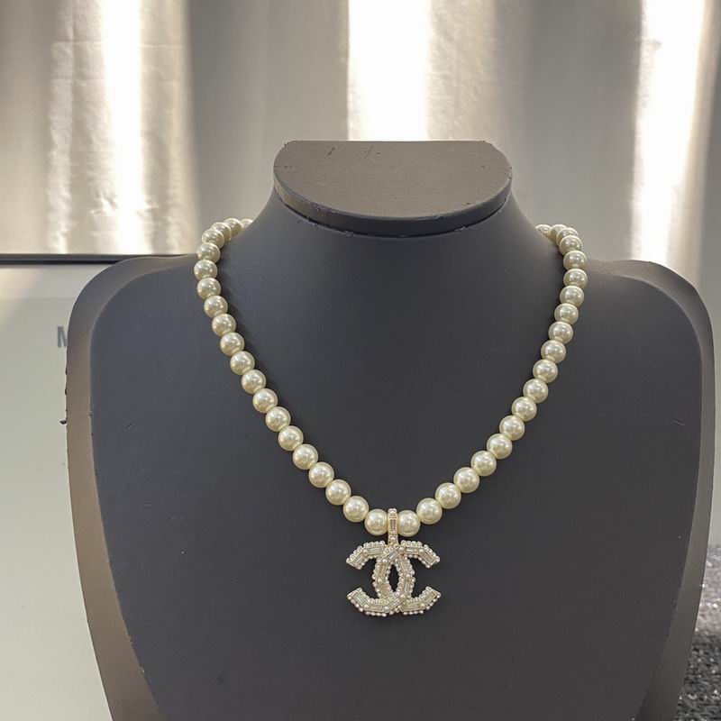 Chanel necklace 1lyx70 (1)